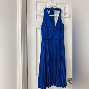 Elegant Blue Sleeveless Dress